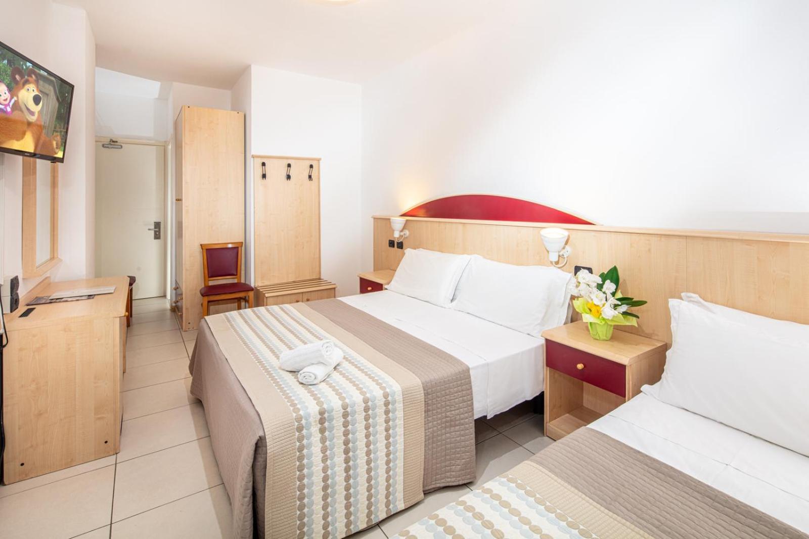 Hotel Regina Lignano Sabbiadoro Quarto foto